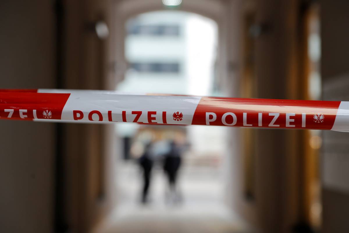 Strava u Beču: Tijelo nasilno ubijene djevojčice pronađeno naslonjeno na drvo
