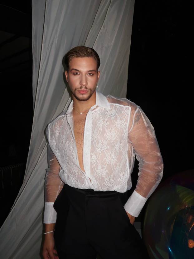 FOTO Influencer Marco Cuccurin  u prozirnoj košulji oduševio pratitelje: 'Za čarobnu večer'