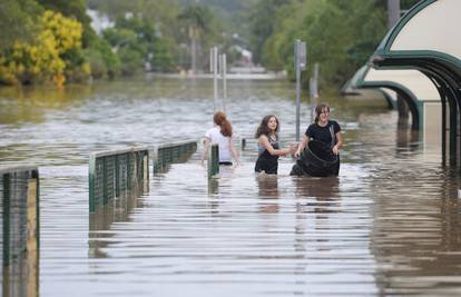 Razorna poplava u Australiji: Poginula majka i dvoje djece