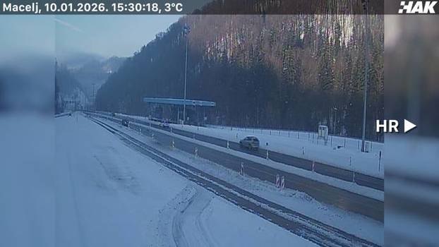 FOTO Pogledajte situaciju na autocestama: Snijeg još pada, stvara se poledica, ima i magle