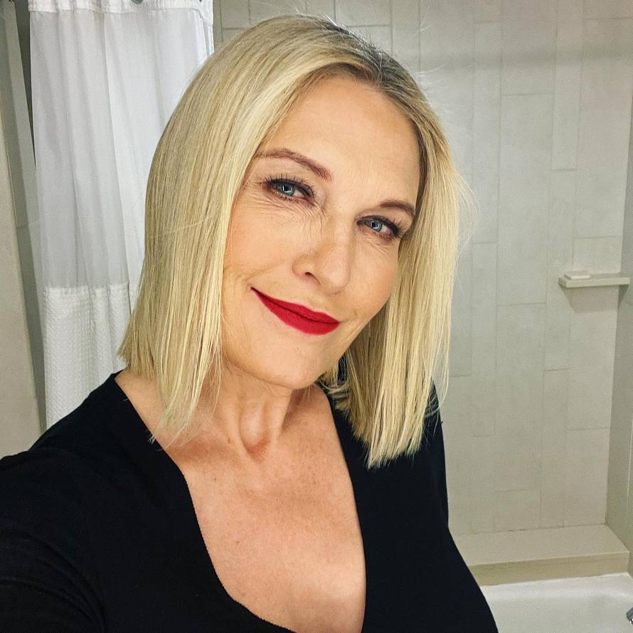 Sestra Elona Muska: Misle da me on financira pa kada čuju tko mi je brat sve naplate duplo