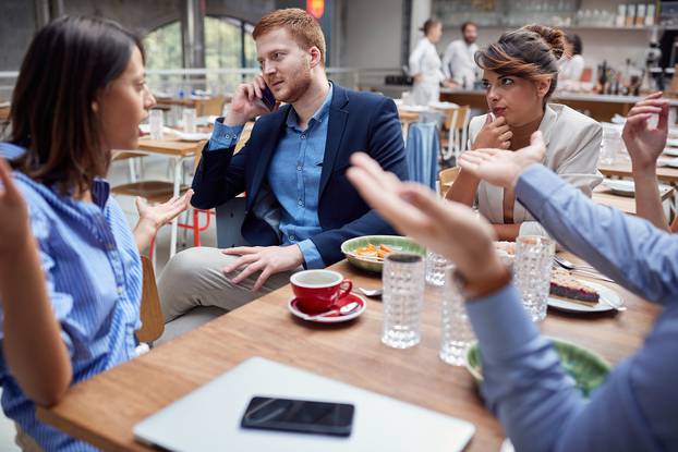 Group,Of,Young,Caucasian,People,Talking,At,Lunch.,Friends,,Colleagues,