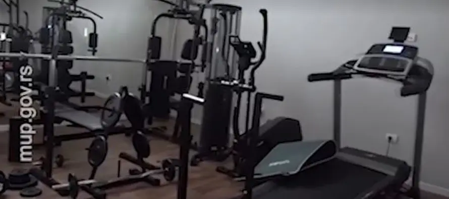 VIDEO Rolex, novac i privatna teretana! Pogledajte kako su 'pali' članovi kartela u Srbiji