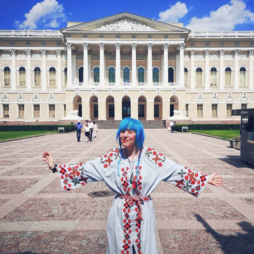 Sjećate se naše predstavnice s Eurosonga? Nina ima novi stil