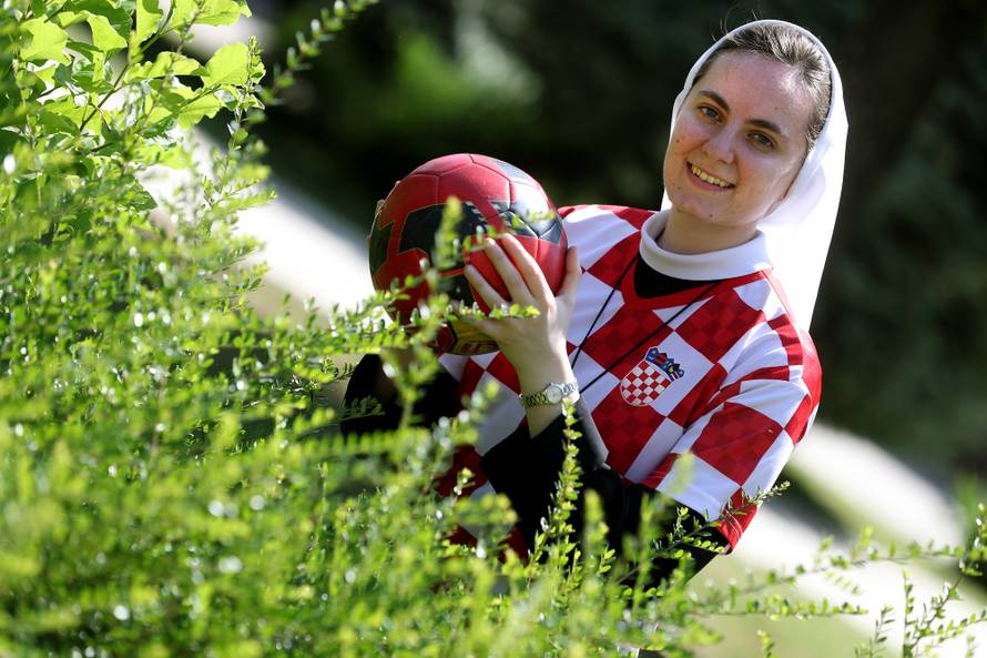 Časna s ubojitom ljevicom: I mi u samostanu bismo finale SP-a