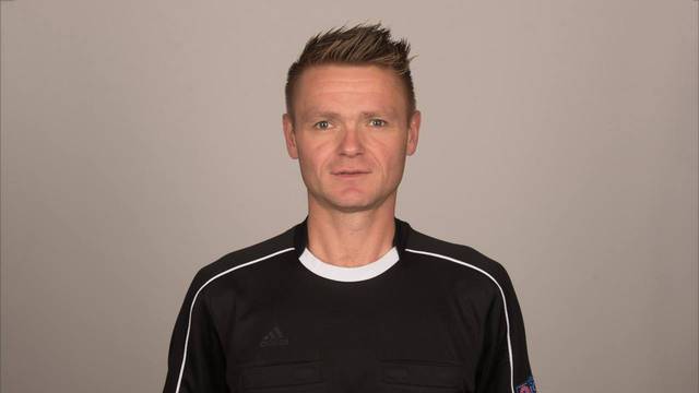 Opet Hrvat! Nikola Jelić je najbolji futsal sudac na svijetu