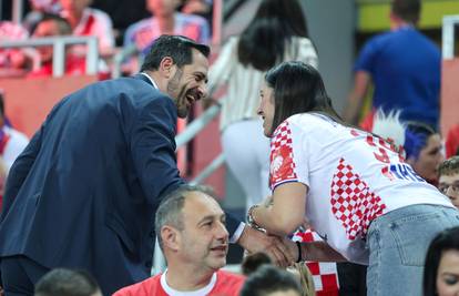 Glavina pozvao građane da se u ponedjeljak pridruže dočeku i slavlju za rukometaše