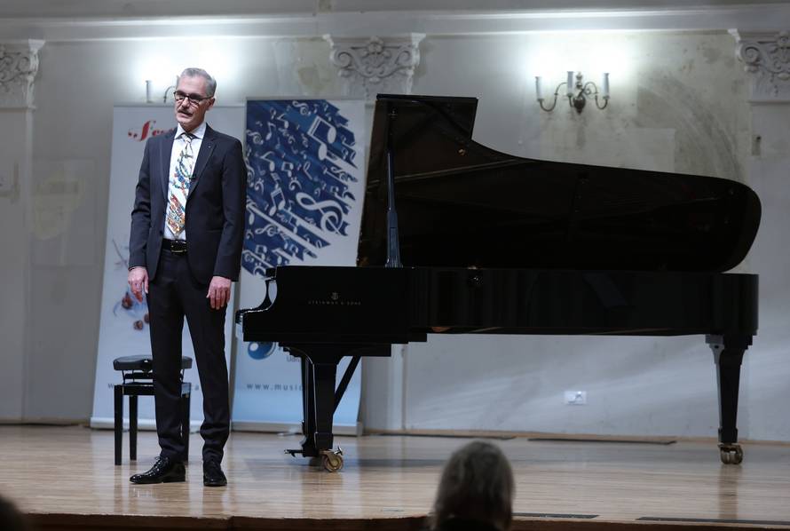 Zagreb: Koncert "Božićna priča" održan u sklopu Festivala adventskih i božićnih pjesama