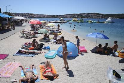 Čiovo: Plaže u Okrugu Gornjem su u podne prepune kupača