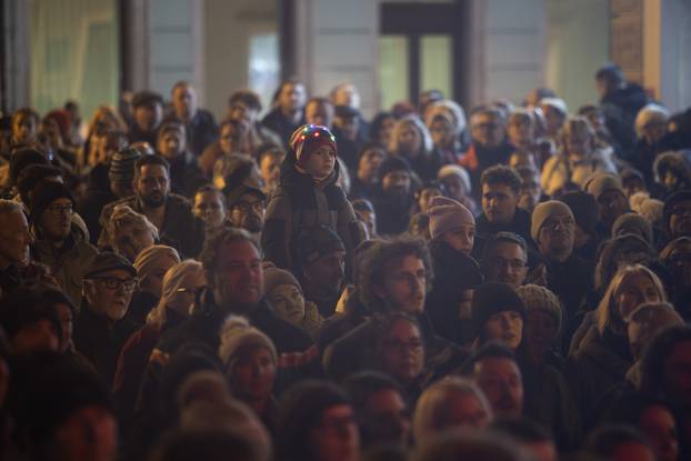 Urban održao koncert na Adventu u Puli