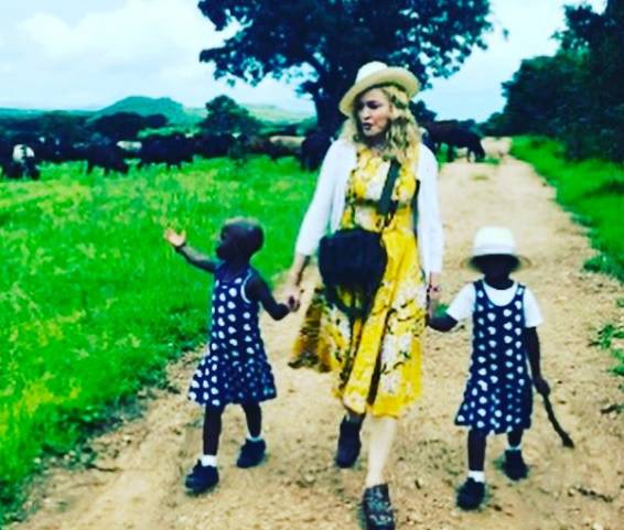 Gucci za ročkas: Madonna ne štedi kada su djeca u pitanju