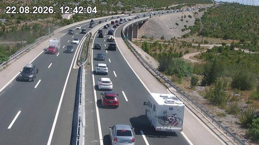 FOTO Promet na A1 ponovno je stabiliziran nakon nesreće