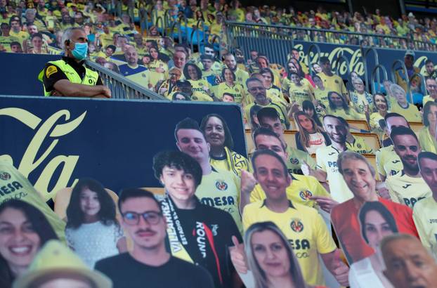 La Liga Santander - Villarreal v FC Barcelona