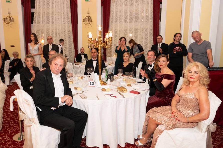 FOTO Kolinda na Antarktici: Društvo joj prave pingvini!