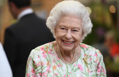Engleski trifle od limuna izabran za službenu slasticu platinastog jubileja kraljice Elizabete II.