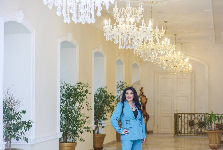 Ebenfurt: Pop folk pjevačica Dragana Mirković živi u svom dvorcu u malom austrijskom gradiću