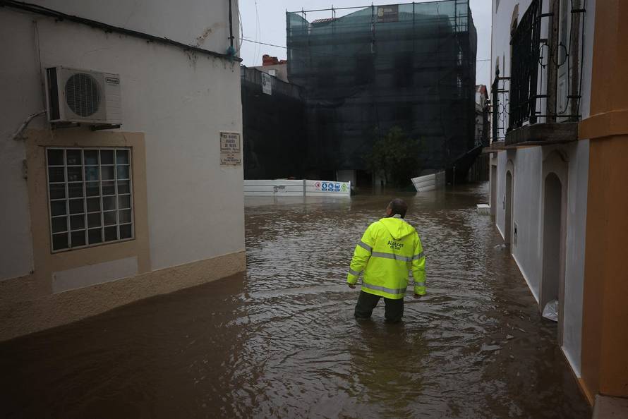 Storm Leo reaches Alcacer do Sal