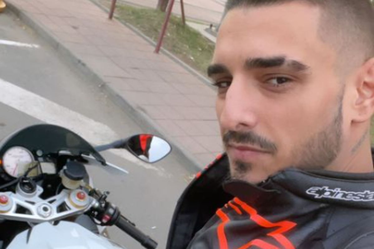 Srpski pjevač Darko Lazić vozio je na kokainu, pijan i nije imao dozvolu. Priveli ga u Beogradu