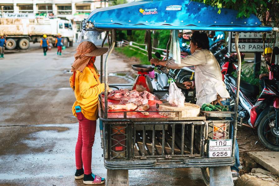 Phuket, Tajland: Od cjenkanja do masaže sa 'sretnim krajem'