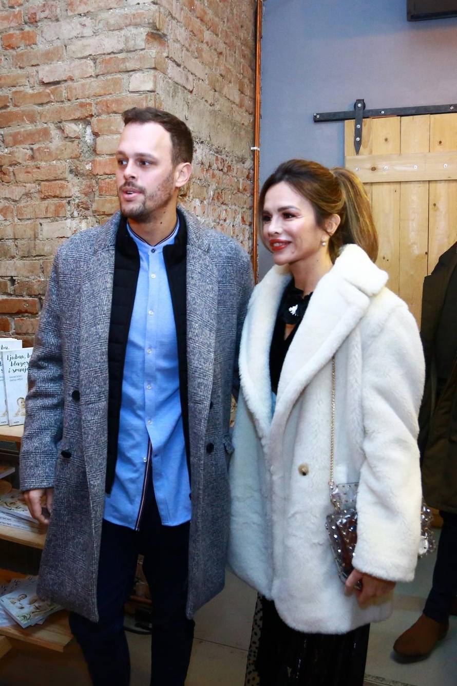 Zagreb: Promocija knjige "Ljubav, beba, blagostanje i sranje"