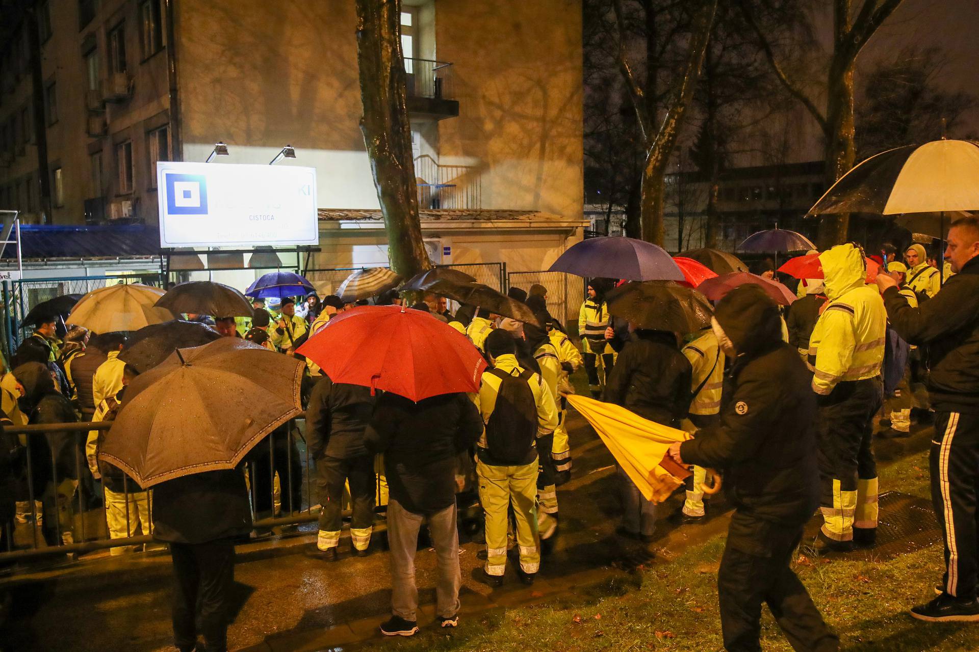 Zagreb: Polusatni  prosvjed radnika Čistoće