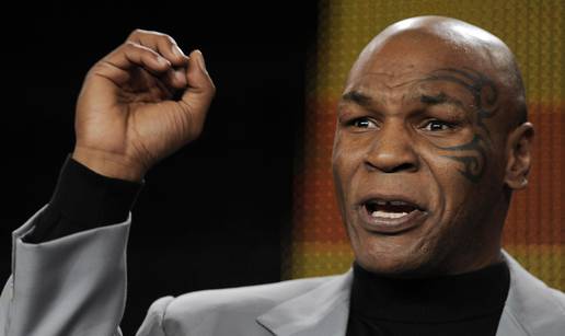 Mike Tyson: 'Naučit ću Chrisa Browna da se bori kao muško'