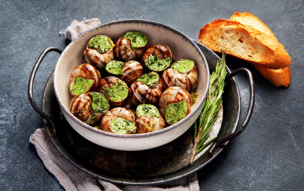 Snails,With,Herbs,Butter,,French,Traditional,Food,With,Parsley,And