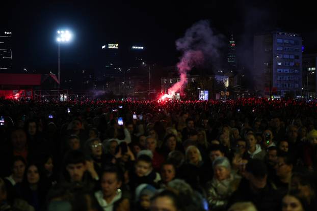 Suze i pjesma u Sarajevu u čast Halidu Bešliću