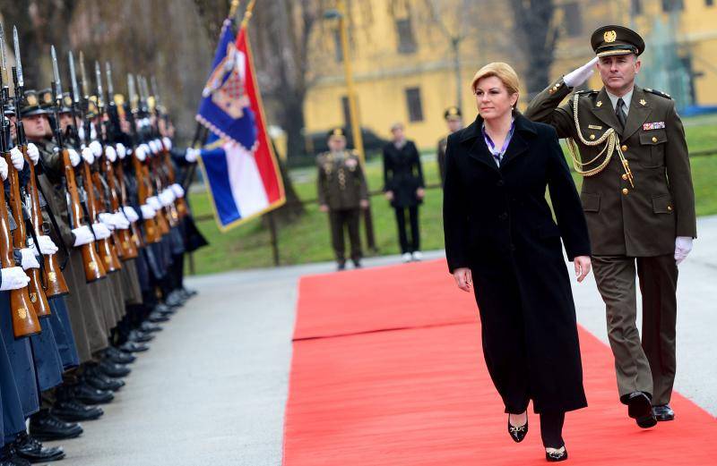 Kolinda: Sigurnost ne smijemo nikako uzeti zdravo za gotovo