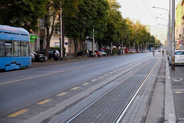 Zagreb: Prazne gradske ulice