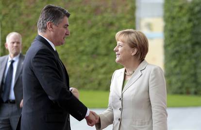 Milanović o Merkel: Ona nema banku, investicije su drugdje