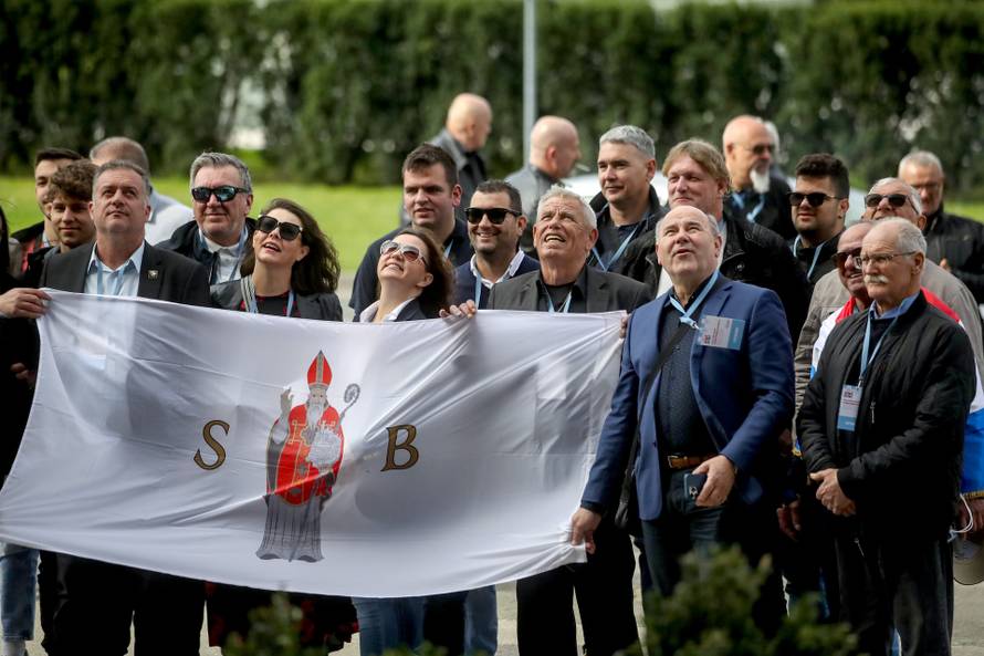 Zagreb: Veliki predizborni skup Domovinskog pokreta u KC Vatroslav Lisinski 