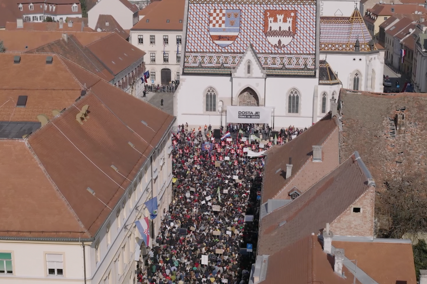 Pogled iz zraka na prosvjed