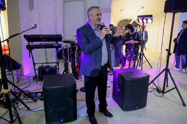 U Zadru održan Bal umirovljenika, zaplesao i ministar Šime Erlić