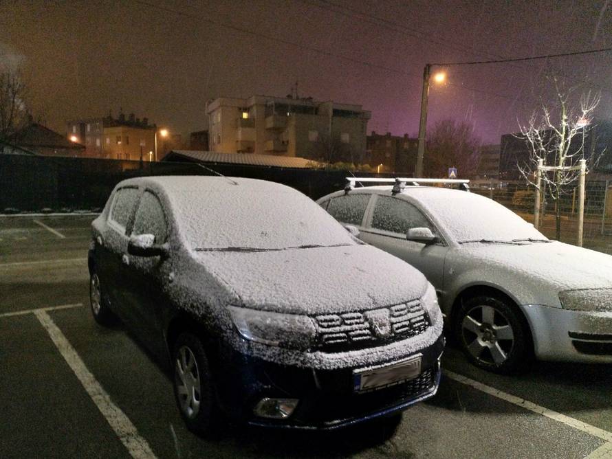 Dok smo svi gledali rukomet, dijelove zemlje zabijelio snijeg