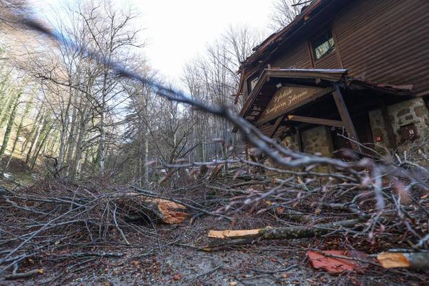 24sata Zagreb: U nevremenu oštećeno izletište Kraljičin zdenac