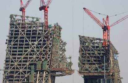 Kina: U padu građevinskog lifta poginulo je 12 radnika