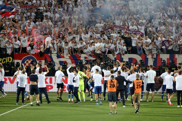 Nogometaši Hajduka slave osvajanje Hrvatskog nogometnog kupa