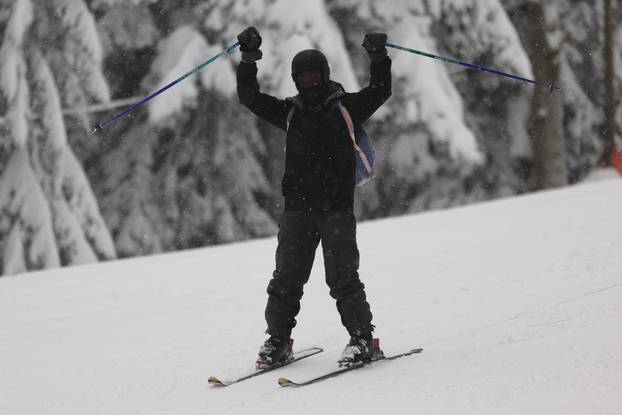 Zagreb: Započela skijaška sezona na Sljemenu 