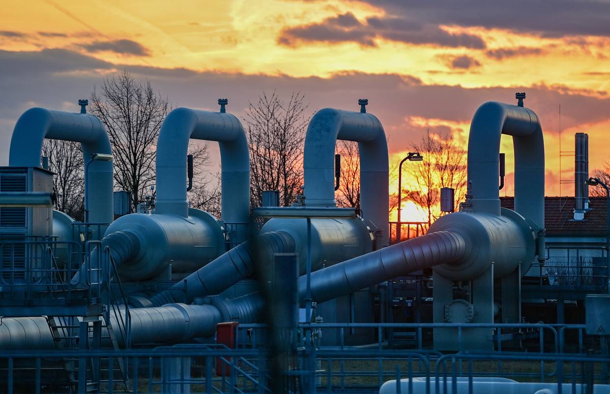 Britanija do kraja svibnja odobrila plaćanje ruskog plina za EU preko Gazprombanke