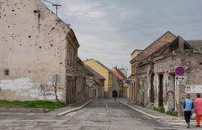 Vukovar: Na Đurđevdan nosili zastavu "Krajine"