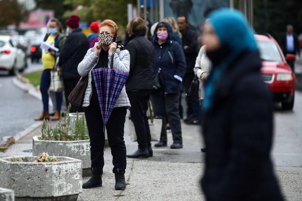 Sarajevo: Ponovno jeobavezno nošenje maski i na otvorenom