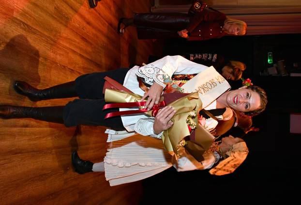 FOTO Žena, majka, kraljica! Ovo je naša najuzornija seoska žena