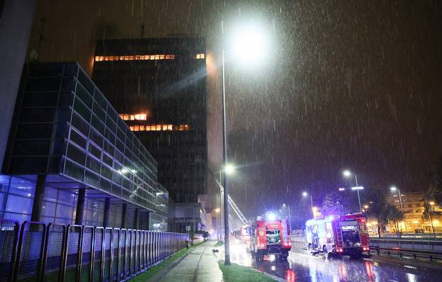 Zagreb: Pozar u Vjesnikovom neboderu