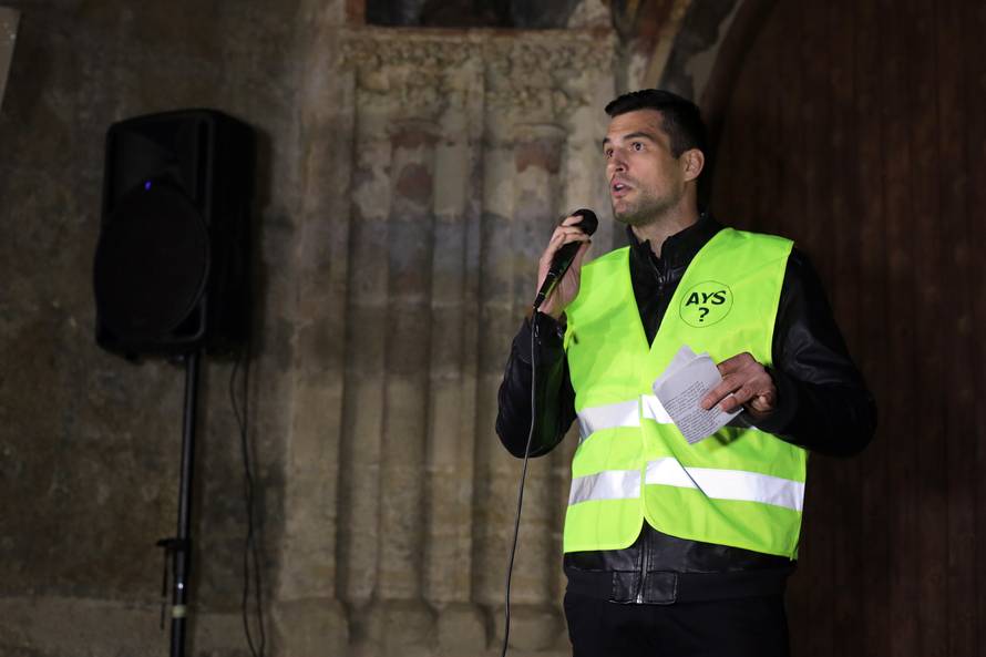 Stotine na Markovu trgu protiv zatvaranja rute za izbjeglice