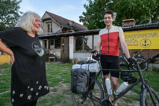&Scaron;arengrad: Kapetanova ku&cacute;a vlasnice Dine Juri&ccaron;i&cacute; na obali Dunava