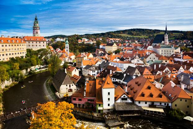 FOTO Ovo je 20 najljepših starih gradova u Europi, na listi je i neočekivani hrvatski biser