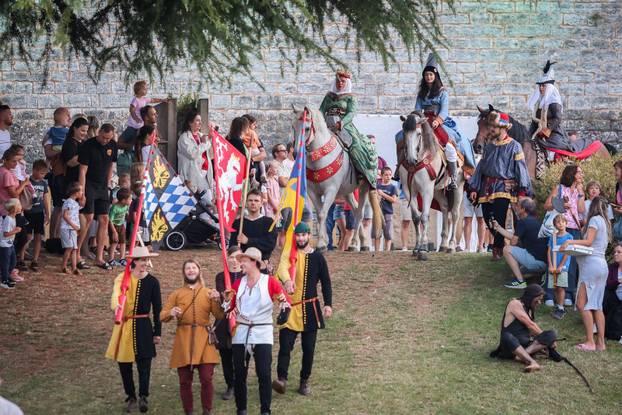 Otvoren je  13. Srednjovjekovni festival u Svetvinčentu