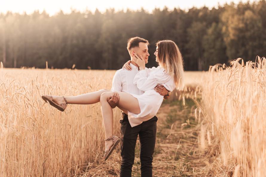 Mjesečni horoskop za rujan: Bikovi će se više zabavljati, Vodenjak flertati, a Vage zrače