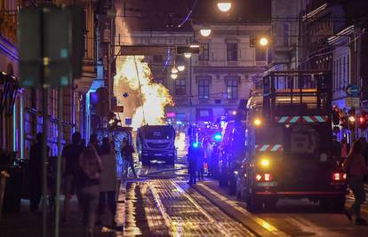 VIDEO Drama u Zagrebu: Bager probio plin, vatra se dizala 10 m u zrak, popucala stakla u stanu